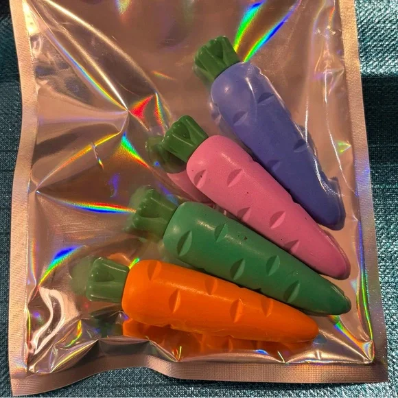 Beeswax Toddler Crayons, Carrot Shaped - Variety Pack of 4 - NEW - Picture 1 of 1